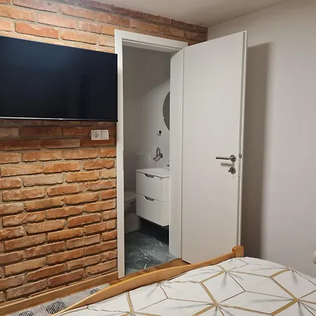 Soba Tete Tile - Hisa Ob Gozdu Villa Ptuj Exterior photo